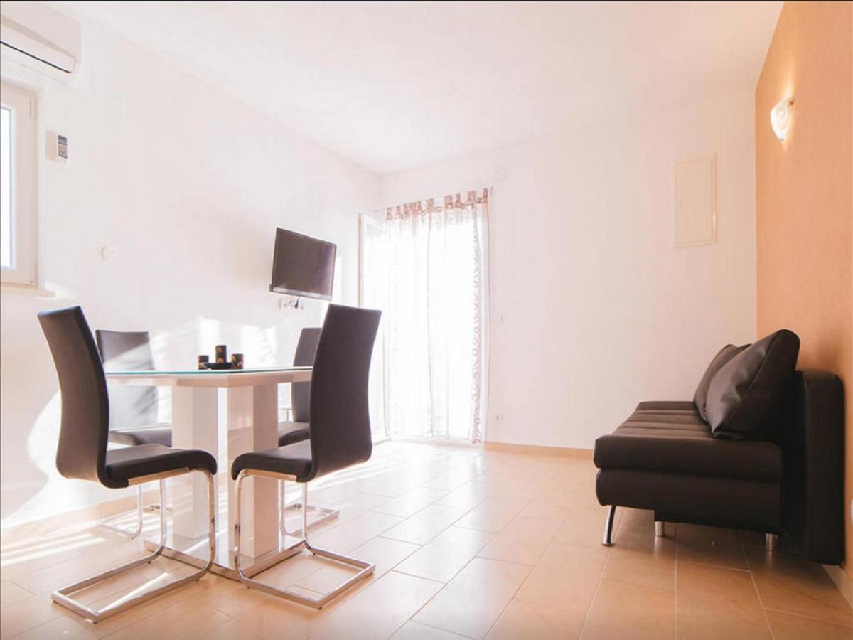 House Karlo Apartments Omis Exterior photo
